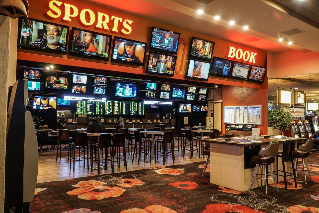 Fiesta Rancho Casino Hotel Лас-Вегас Экстерьер фото